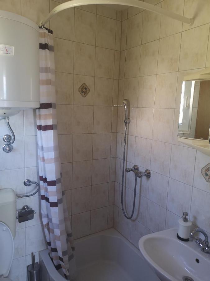 Apartments Tri Palme บาชกาโวดา ภายนอก รูปภาพ